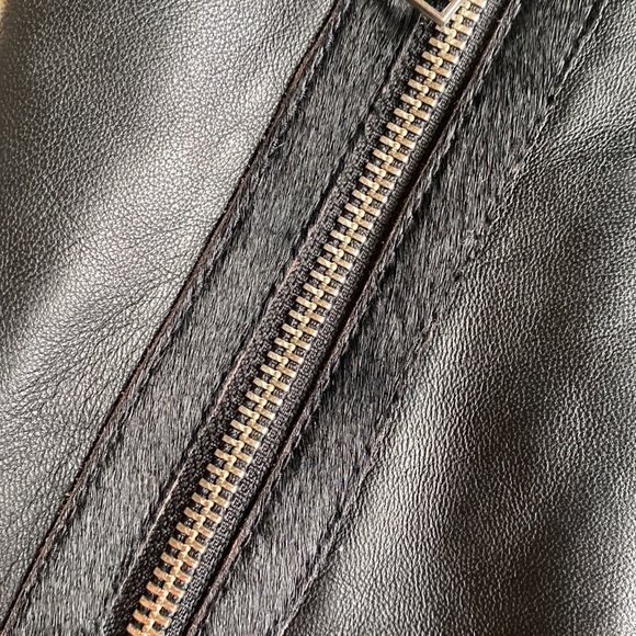 TOPSHOP Genuine Leather Mini Skirt - Picture 4 of 8